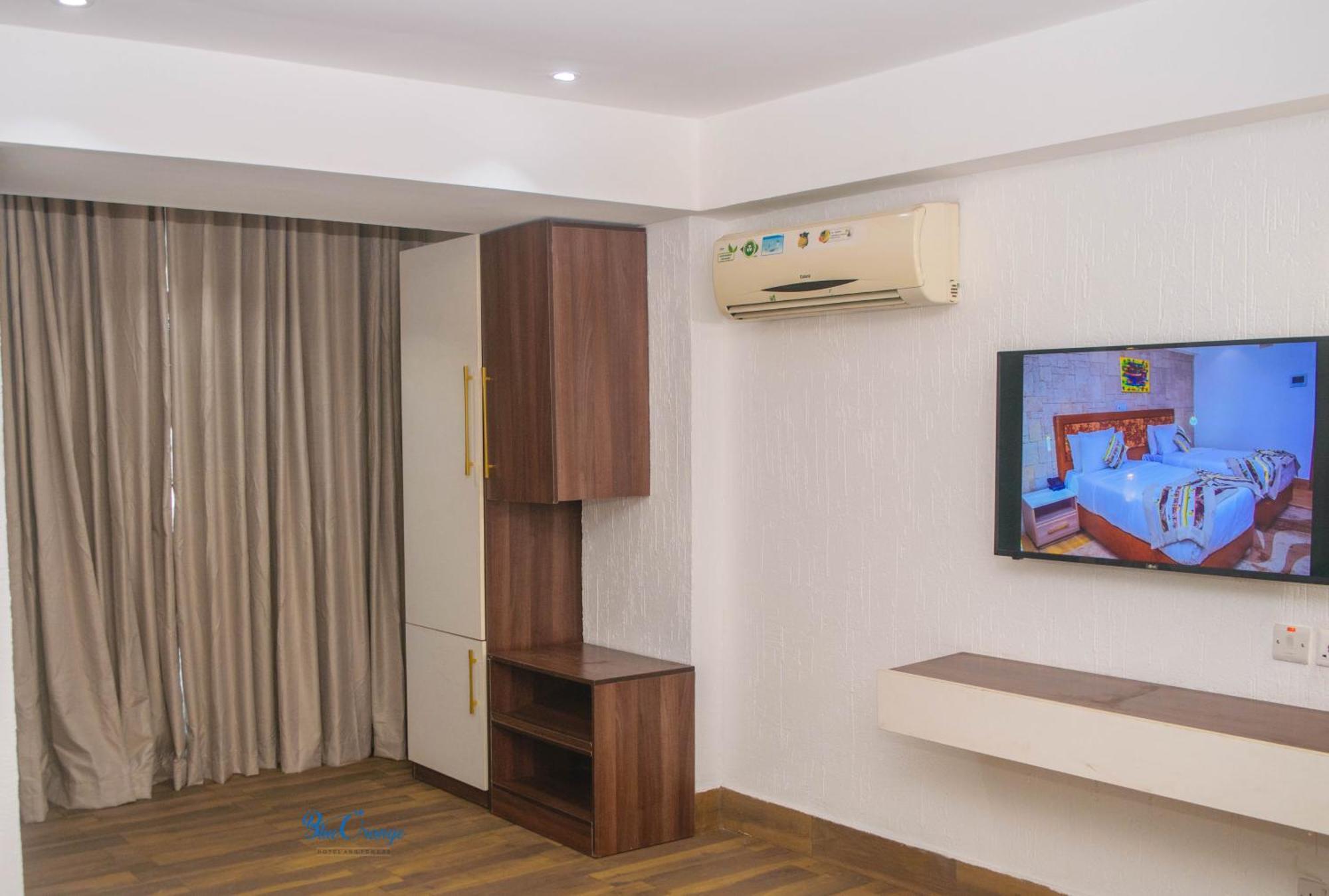 Blue Orange Hotel And Towers Shomolu 외부 사진